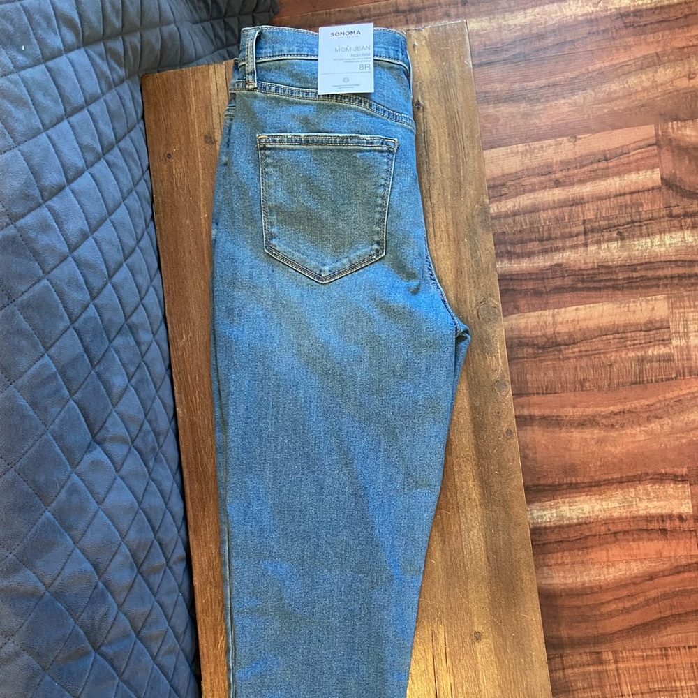 Sonoma mom jean. New with tag. Size 8 Regular.